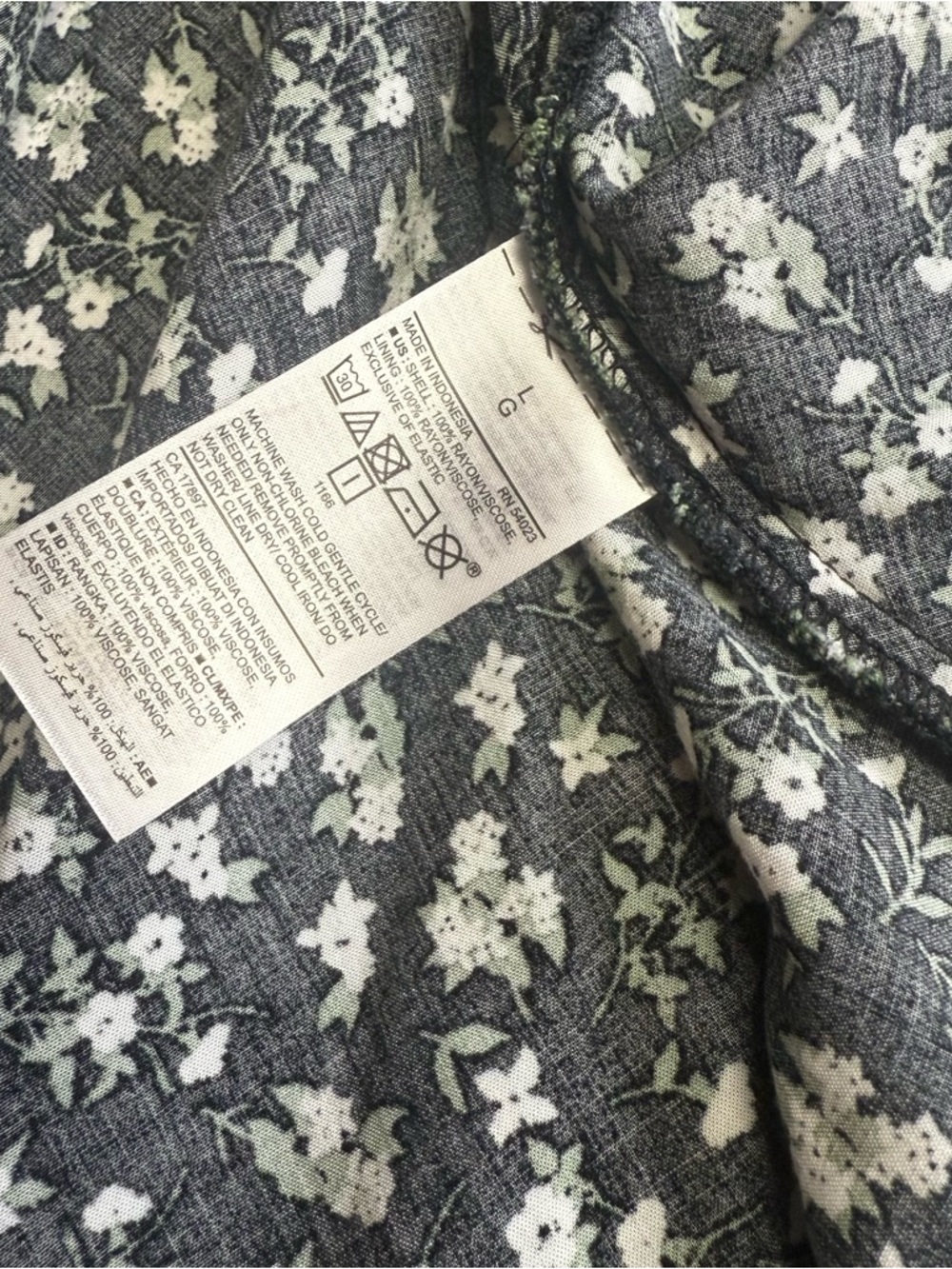 Floral Spaghetti Strap Dress in Black and White green flowers size L old navy - Picture 10 of 11